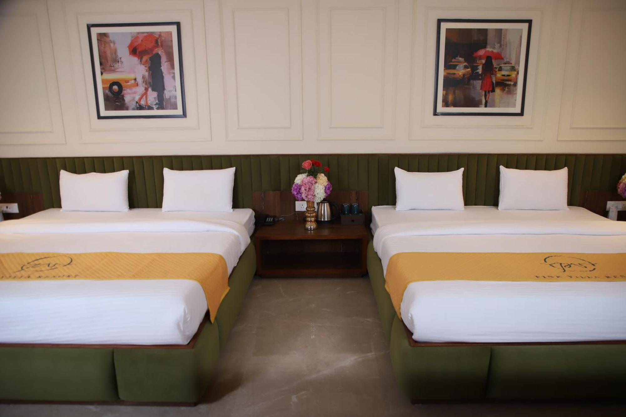 Pink Villa Boutique Hotel メーラト エクステリア 写真