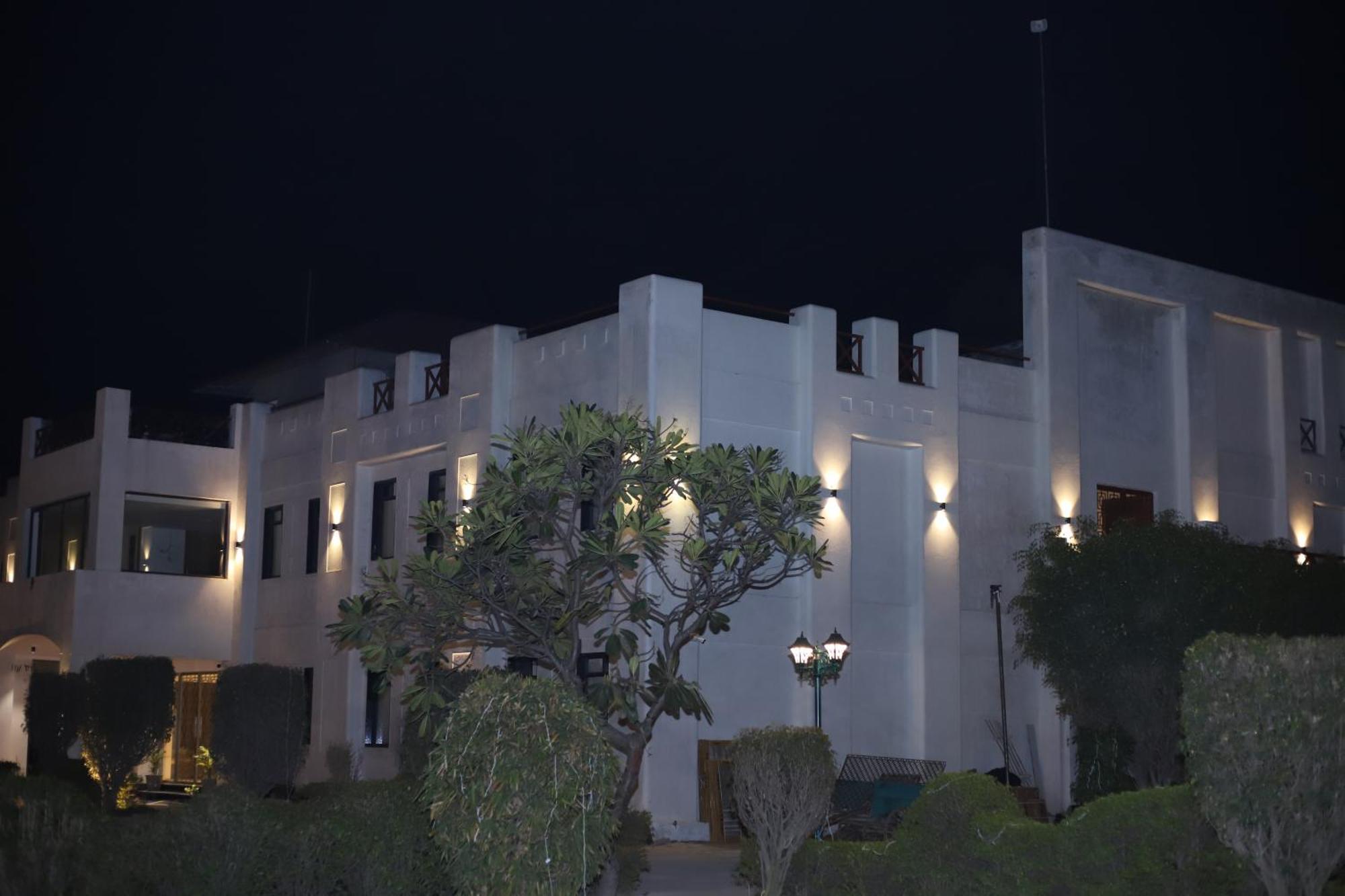 Pink Villa Boutique Hotel メーラト エクステリア 写真